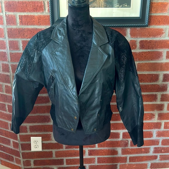 Black leather jacket - Picture 1 of 2